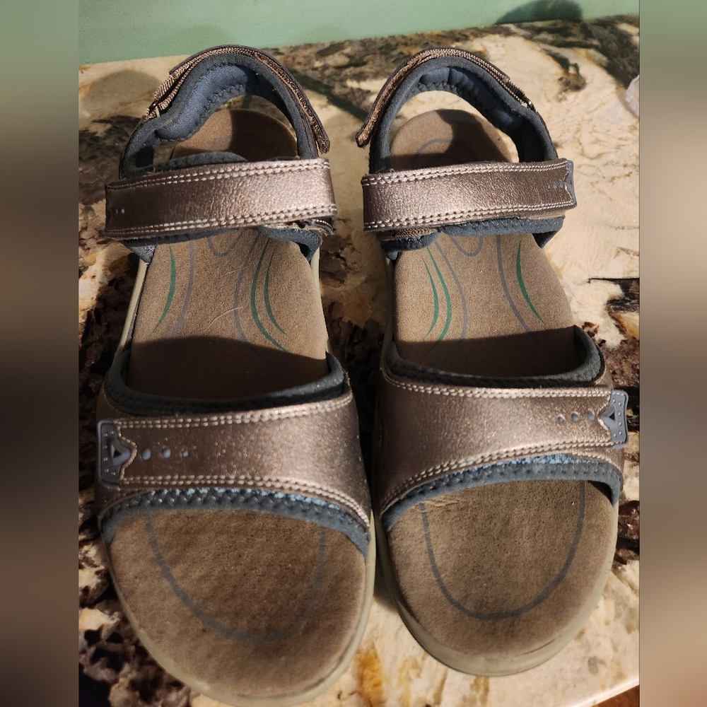 Womens Rose Gold/Blue Sandals